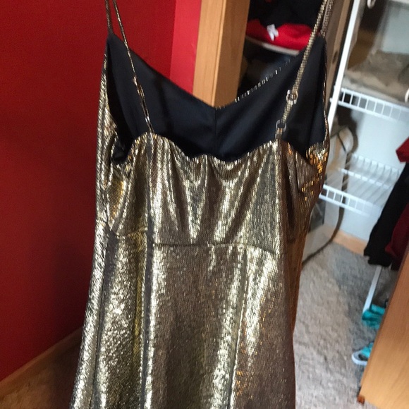 Metallic gold dress - Picture 2 of 3